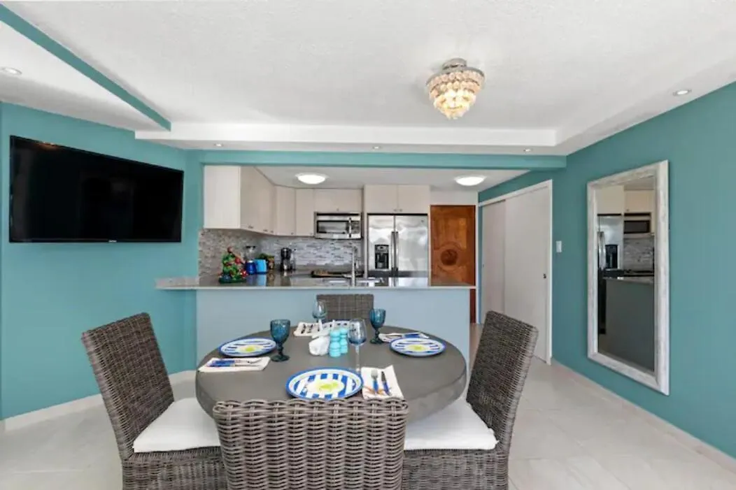 Beachfront Retreat-Panoramic Sunrise Views-1 Parking Spot San Juan 0*,  Puerto Rico