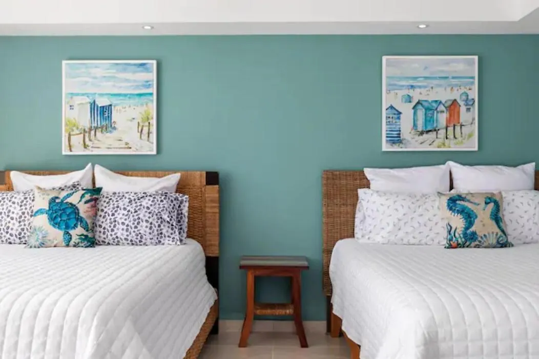 Beachfront Retreat-Panoramic Sunrise Views-1 Parking Spot San Juan Puerto Rico