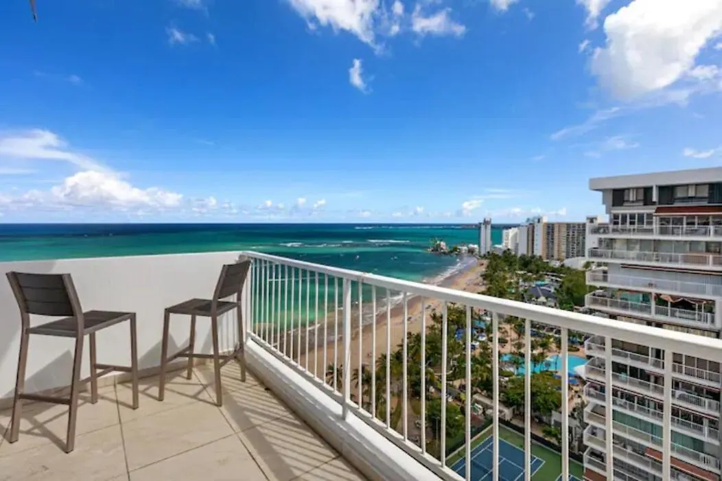 Beachfront Retreat-Panoramic Sunrise Views-1 Parking Spot San Juan 0*,  Puerto Rico